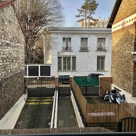 Apartment Flat In Le Roy, 6 Min From Paris
